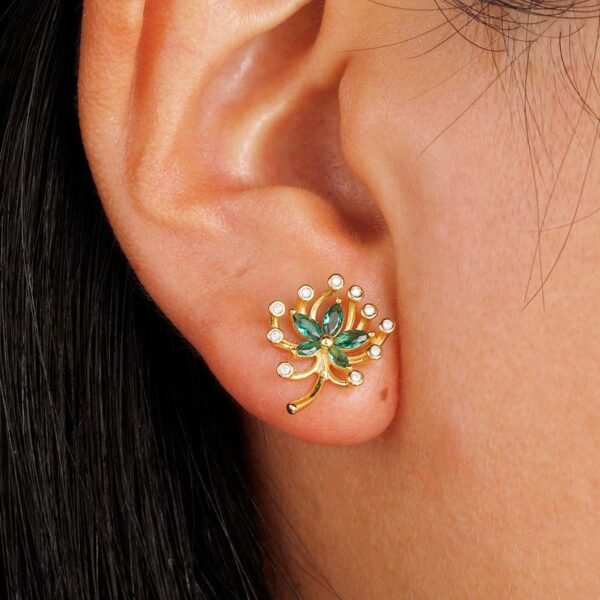 S925 green zircon flower niche design summer earrings - Image 3