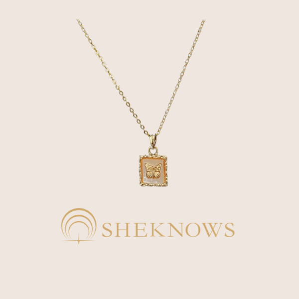 18k 3D relief butterfly shell vintage necklace