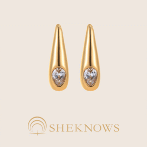 Single zircon minimalist design earrings