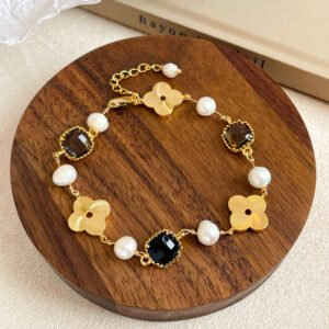 Irregular Baroque style series light luxury bracelet