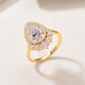 S925 silver vintage teardrop-shaped moissanite 4ct diamond ring