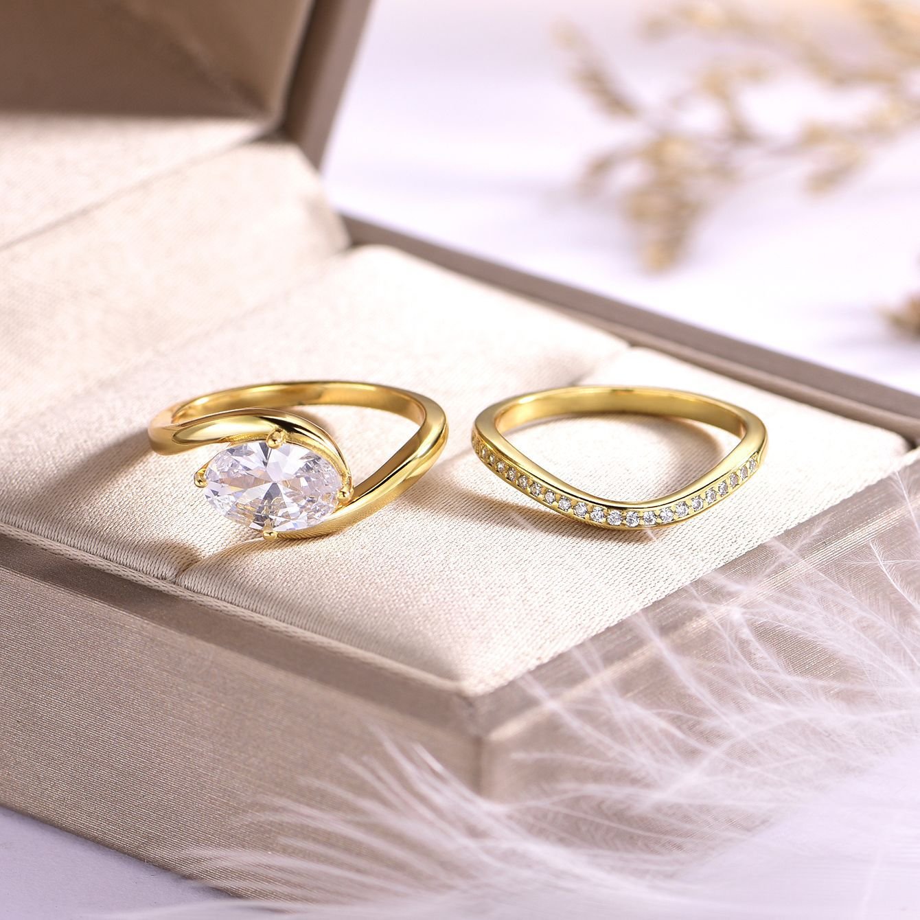 S925 silver egg-shaped 1.75 carats moissanite diamond ring